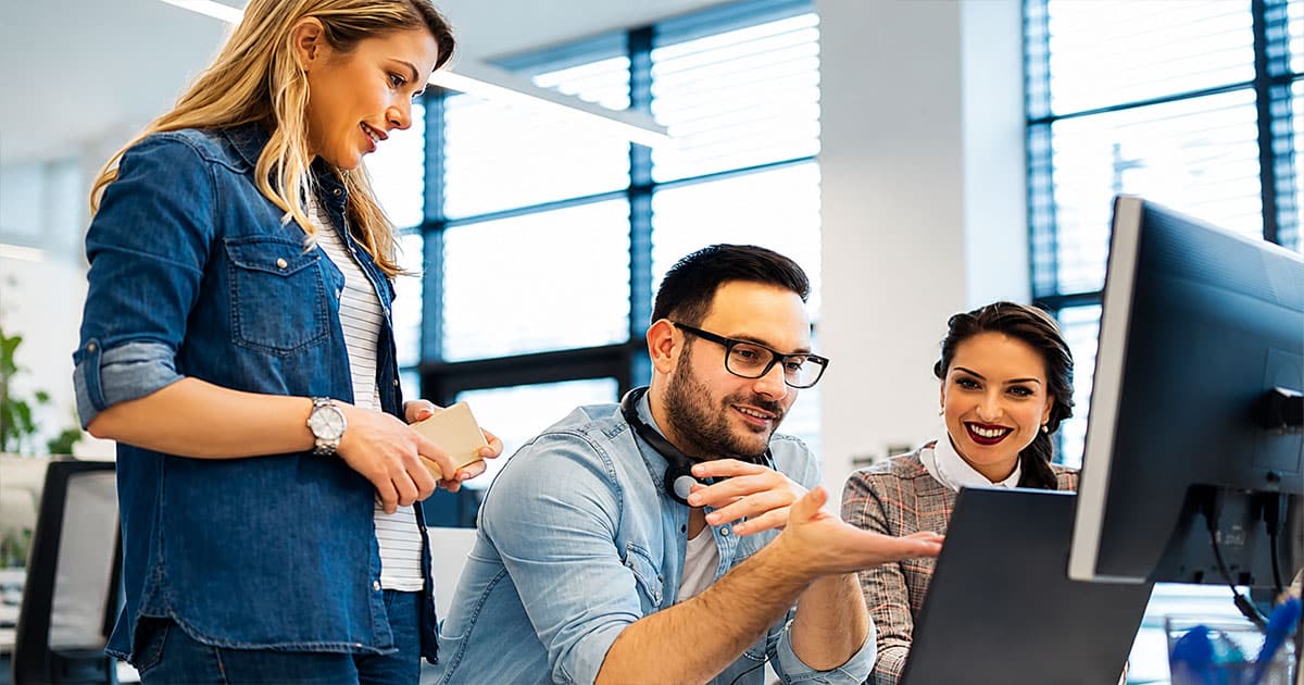 what is custom software development